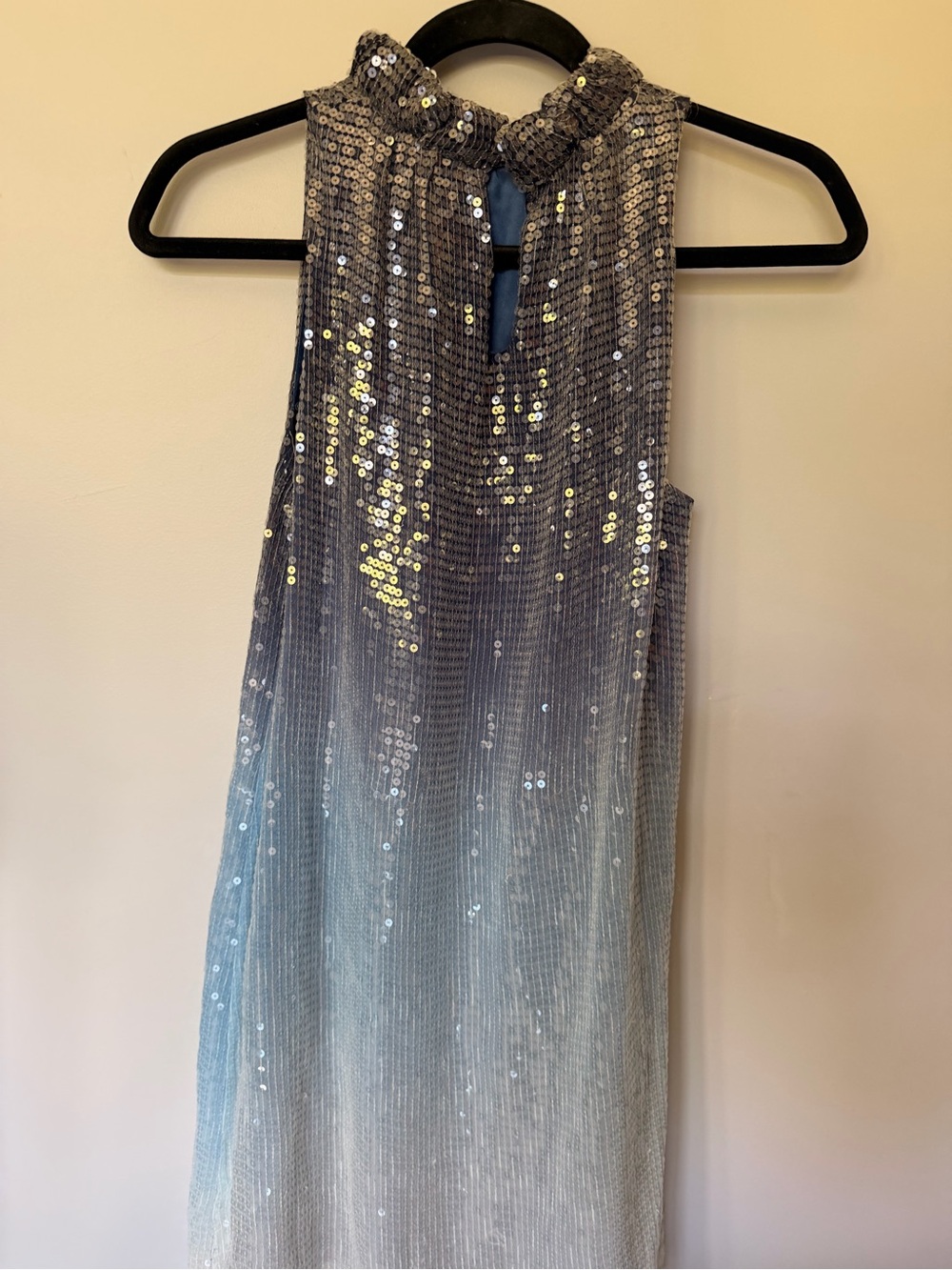 Alice + Olivia sequin dress - Picture 5 of 6
